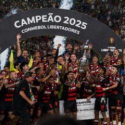 Libertadores Kupası'nda, Filipe Luis'in takımı Flamengo şampiyon oldu