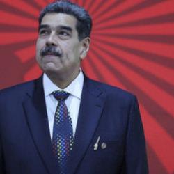 Maduro: Venezuelalıların yüzde 82'si elinde silahla vatanı savunmaya hazır