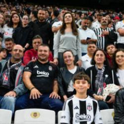 Öğretmenler, Tüpraş Stadyumu’nda ağırlandı