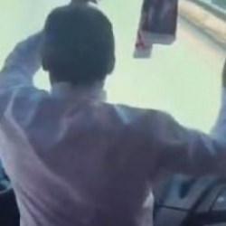 Otob&uuml;s hareket halindeyken dans eden şof&ouml;re &ccedil;ifte ceza!