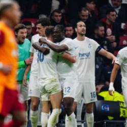 Rams Park'ta kabus! Aslan, Avrupa'da yara aldı