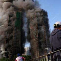 Hong Kong'da 2000 konutluk devasa yangın: Binalar alev topuna döndü! 