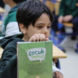 TDV&rsquo;den &Ouml;ğretmenler G&uuml;n&uuml;&rsquo;nde &ouml;ğretmenlere ve &ouml;ğrencilere anlamlı hediye!