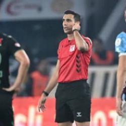 Trabzonspor maçında gol iptal edildi! Trio, hakeme tepki gösterdi