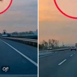 Seyir halindeki araca yorgun mermi isabet etti: Dehşet anları kamerada!