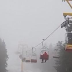 Uludağ'da kar yağışı: Beyaza büründü!