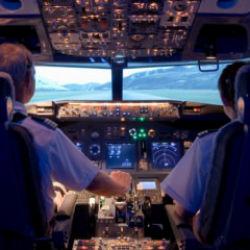 United Airlines uçağında 5 saatlik kabus! Pilotların nokta atışı hamlesi faciayı önledi! 