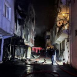 Bursa'da çıkan yangında şehit babasının evi alevlere teslim oldu