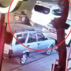 Adana’da motokuryeyi yüzünden, bacağından ve kalçasından bıçakla yaraladılar