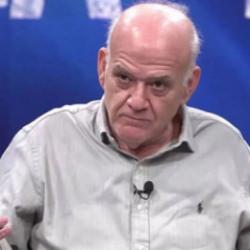 Futbolda bahis soruşturması kapsamında gözaltına alınan Ahmet Çakar hastaneye kaldırıldı