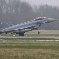 Almanya, Rusya'ya karşı 150 asker ve Eurofighter savaş uçağı konuşlandırdı