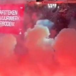 Avrupa'nın konuştuğu olay! Maç oynanırken Hollanda devi Ajax'ın stadını yaktılar