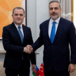 Bakan Fidan, Azerbaycanlı mevkidaşı ile bir araya geldi!