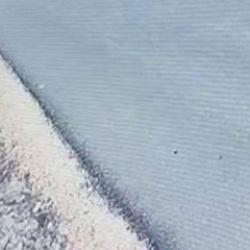 Diyarbakır'da iki ticari taksinin çarpıştığı kaza anı güvenlik kamerasına yansıdı