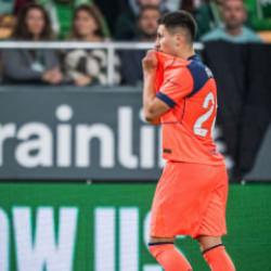 Fark bir açılıp bir kapandı! 8 gollü nefes kesen düelloyu lider kazandı