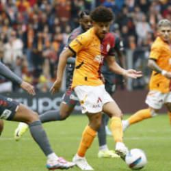 Galatasaray'da Samsun maçında Osimhen ve Torreira alarmı