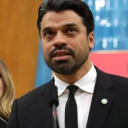 Gökhan Zan siyaseti bıraktı! Futbola geri döndü