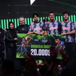 Intel Monsters Reloaded 2025’te büyük final heyecanı doruğa ulaştı!