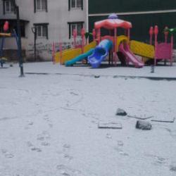 Kars'a mevsimin ilk karı d&uuml;şt&uuml;