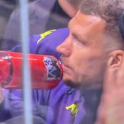 Maç biter bitmez Dzeko megafona sarıldı: Taraftarın gözü döndü