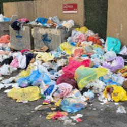 İstanbul'da 500 bin kişilik kaos: 4 gündür çöpler toplanmıyor! Maltepeli dertli:Çözüm yok!