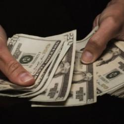 Mesleği kabul edenler k&ouml;şeyi d&ouml;n&uuml;yor! Maaşları dudak u&ccedil;uklattı