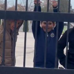 Öğrencilerden tüyleri diken diken eden diyalog: "Türk Bayrağını indirecek güç yok sende"