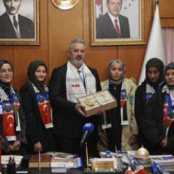 Gazzeli çocuklara Çorum'daki öğrencilerden "umut mektupları"