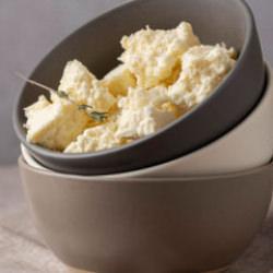 Saf Lezzet: Evde Tereyağı Yapımı