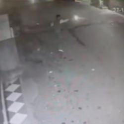 Sarıyer&rsquo;de mekanda y&uuml;ksek hesap kavgası: Darbedildikten sonra kurşun yağdırdı