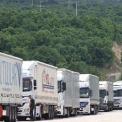 Sınır kapısında TIR geçişleri durduruldu! Bakanlık devreye girdi