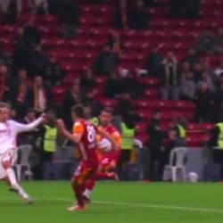 Son dakika penaltı pozisyonuna zehir zemberek tepki! ‘Bu gece bir skandal yaşandı’