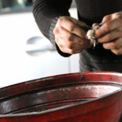 Su şişesi diye görmezden geldi! 400.000 TL’lik masraf açtı