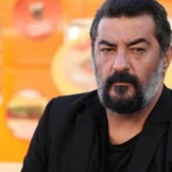 Ünlü oyuncu Celil Nalçakan trafik kazası geçirdi!