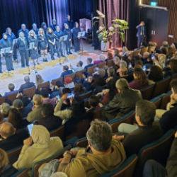 Hollanda'da k&uuml;lt&uuml;rel patlama! Vatandaşlar akın etti