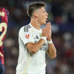 Xabi Alonso Arda Güler'i taraftarın önüne attı: 'Dünyası başına yıkıldı'