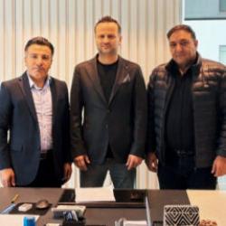 1. Lig ekibi 24 saat dolmadan yeni teknik direktörünü açıkladı