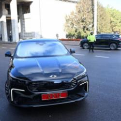 Bakan Kacır, bütçe görüşmelerine Togg T10F ile geldi