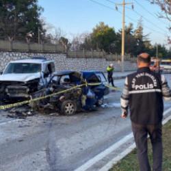 Burdur'da feci kaza: 2 kişi hayatını kaybetti! Yaralılar var