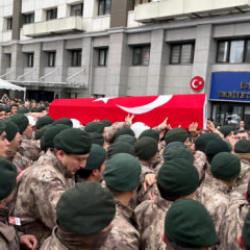 Çekmeköy'deki operasyonda şehit olan polis memuru için tören düzenlendi