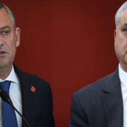 CHP'den istifa eden &Ccedil;akır'dan &Ouml;zg&uuml;r &Ouml;zel'e salvo: Kızılay Meydanı'nda kendimi asacağım