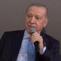 Cumhurbaşkanı Erdoğan gen&ccedil;lerle bir araya geldi