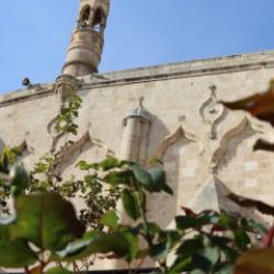 D&ouml;nemin taş iş&ccedil;iliğinin nadide &ouml;rneği: Fırfırlı Cami