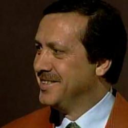 Erdoğan'ın unutulmaz "T&uuml;rk&ccedil;e konuşacağım" yanıtı T&uuml;rk Dil Bayramı'nda g&uuml;ndem oldu