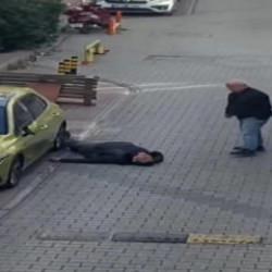 Fatih'teki kiracı dehşeti: İş yeri sahibini vurduğu anlar kamerada