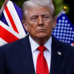 İngiliz liderden bomba açıklama! Trump'a şoke eden suçlama! 'Yardakçı' deyip ilan etti