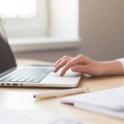 İspanya'da bir &ccedil;alışan işe erken geldiği i&ccedil;in kovuldu