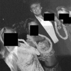 İsrail eski başbakanının Epstein malikanesinde g&ouml;r&uuml;nt&uuml;leri ortaya &ccedil;ıktı