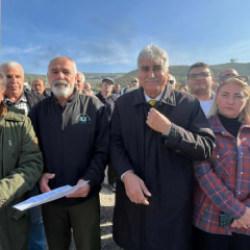 İzmir'de 'çöp' eylemi! Vatandaşlar belediyeye isyan etti: 'İkinci Ümraniye istemiyoruz'