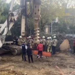 Kadıköy'deki şantiyede bir işçi kuyuya düştü